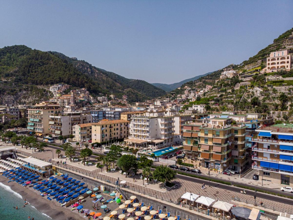 Hotel Pietra Di Luna Майорі Екстер'єр фото